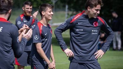 بحضور أكثر من 2000 مشجع، تدريبات منتخب تركيا في ألمانيا استعدادا ليورو 2024 (فيديو)