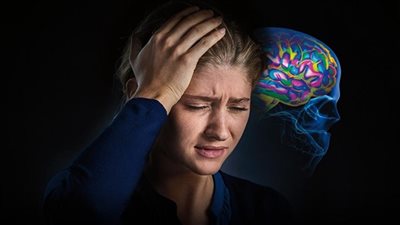 أسباب ومحفزات الصداع النصفي وكيفية علاجه بالمنزل