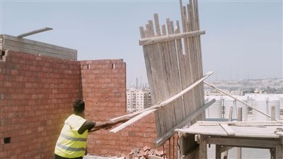 محافظ القاهرة: مواجهة البناء المخالف بكل حزم خلال إجازة العيد