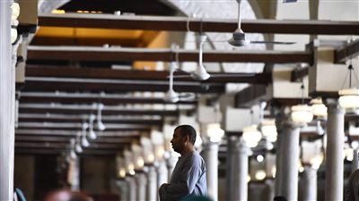 لتخريج عالم موسوعي، الجامع الأزهر يطلق برنامجا علميا مكثفا للطلاب الوافدين 