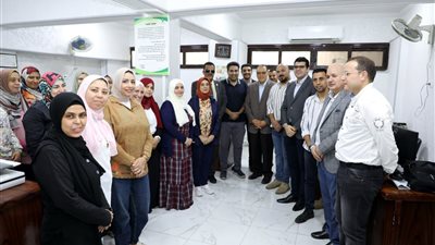 محافظ الشرقية يُهنئ العاملين بالديوان العام بعيد الأضحى