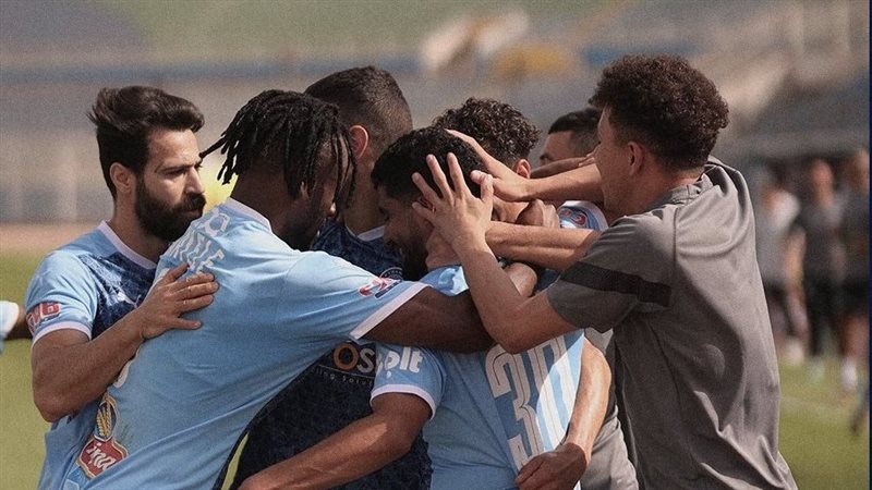 بيراميدز، فيتو