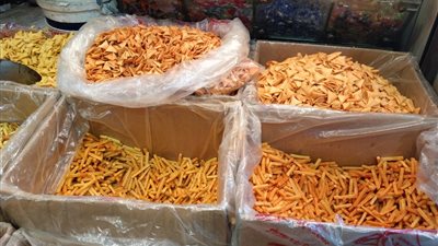 احذري، كثرة تناول طفلك للمقرمشات تدمر صحته 