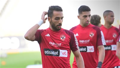 تعادل سلبي بين الأهلي وفاركو بعد 15 دقيقة بالدوري