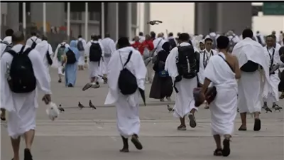 توافد حجاج بيت الله الحرام لمشعر مني لقضاء يوم التروية (صور)