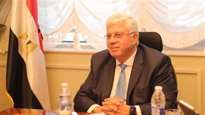 وزير التعليم العالي يوجه برفع درجة الاستعداد بالمستشفيات الجامعية خلال إجازة عيد الأضحى