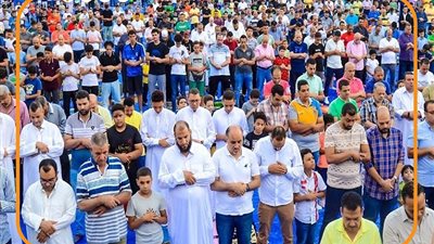 الفرح والسرور من شعائره.. سنن وآداب صلاة عيد الأضحى (إنفوجراف)