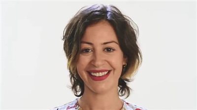 ابنة نور الشريف تكشف عن موقف إنساني لمنة شلبي تجاه والدها الراحل 