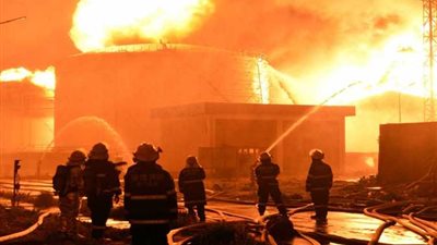 النيابة تنتدب المعمل الجنائي لبيان سبب حريق مصنع في الموسكي