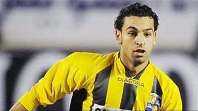 إستاد الإسكندرية يحتفل بعيد ميلاد محمد صلاح على طريقته 