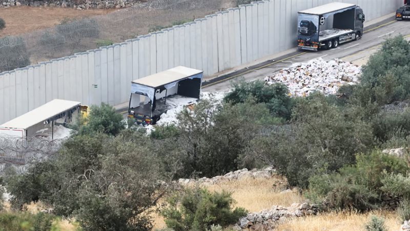 معبر ترقوميا في الضفة