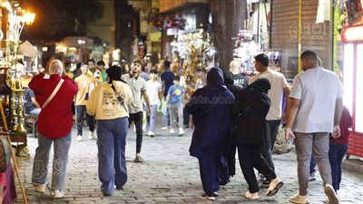 إقبال على شارع المعز في ليلة عيد الأضحى المبارك 2024 (صور) 