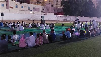 بضحكة وفرحة العيد، الأطفال يتصدرون مشاهد صلاة عيد الأضحى بمرسى مطروح (صور)