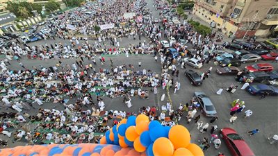 بسبب صلاة العيد، زحام مروري بمصر الجديدة (فيديو) 