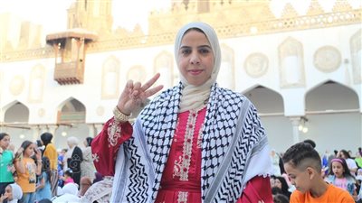 بالشال الفلسطيني، المئات يؤدون صلاة عيد الأضحى فى الأزهر الشريف (صور)