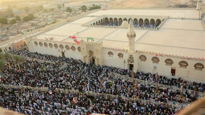 من أعلى نقطة، شاهد جمال صلاة عيد الأضحى المبارك في جامع عمرو بن العاص 