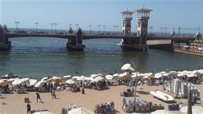 أول أيام عيد الأضحى، إقبال كبير على كورنيش الإسكندرية (بث مباشر) 