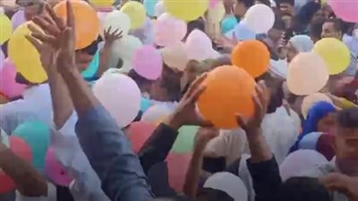 إطلاق صاروخ البالونات من مسجد المعلمين بالفيوم احتفالا بعيد الأضحى (صور) 