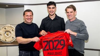 بايرن ميونخ يربط لاعبه الشاب بعقد طويل الأمد