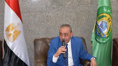 محافظ الإسماعيلية يستقبل المهنئين بعيد الأضحى (صور)