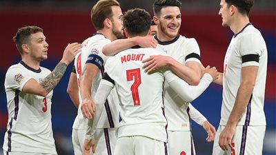 بولندا تسجل هدف التقدم أمام هولندا 