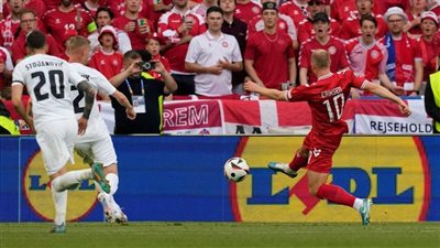 الدنمارك تتقدم على سلوفينيا بهدف إيركسن في الشوط الأول 