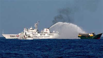 اقتربت منها بشكل متعمد، سفينة فلبينية تصطدم بأخرى لبكين في بحر الصين الجنوبي