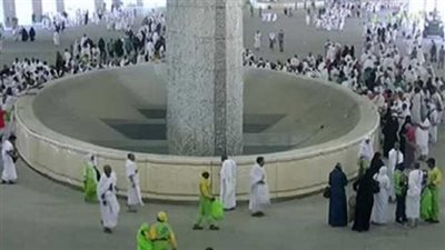 بث مباشر، حجاج بيت الله الحرام يرمون الجمرات في أول أيام التشريق