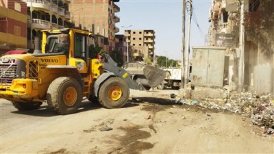 إزالة حالتي بناء مخالف في أبنود بقنا 