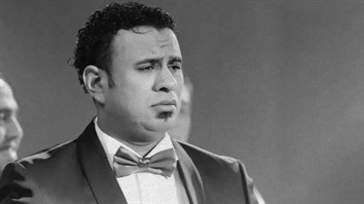 محمود الليثي ينهار من البكاء في السعودية لهذا السبب (فيديو) 