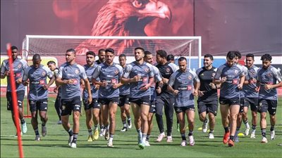فقرات بدنية ومران فني، الأهلي يواصل تدريباته استعدادا لمباراة الداخلية بالدوري