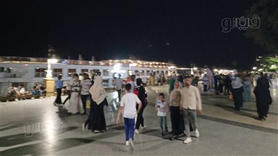 وسط السياح، أهالي الأقصر يحتفلون بثاني أيام عيد الأضحى على الكورنيش (فيديو)