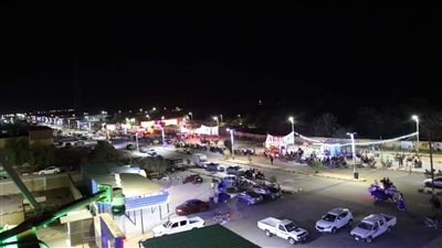 رئيس مركز باريس يشارك المواطنين فرحة العيد بالمتنزهات العامة والممشى السياحي (صور)