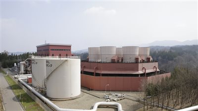 أوقفوا نظام تبريد الوقود النووي، تصاعد الدخان من محطة فوكوشيما اليابانية