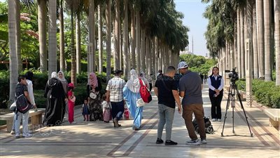 إقبال المواطنين على حديقة الأزهر للاحتفال بثالث أيام العيد (صور)