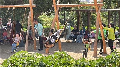 ملاهي حديقة الأزهر تجذب الأطفال في ثالث أيام عيد الأضحي (فيديو وصور)