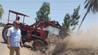 استمرار أعمال النظافة والتجميل وإزالة الإشغالات بالزقازيق 