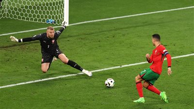 يورو 2024، رقم مميز لرونالدو على صعيد التسديدات بعد الجولة الأولى