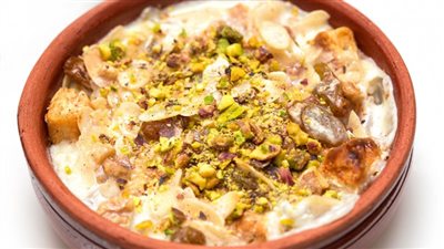 طريقة عمل أم علي، زي الجاهز وأوفر بكتير