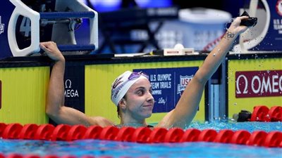 الأمريكية ريجان سميث تسجل رقما قياسيا جديدا في مونديال السباحة