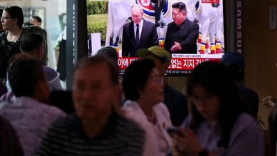 معا وقت الحرب، الكشف عن تفاصيل 