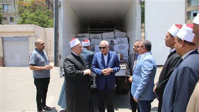 توزيع 2 طن من لحوم صكوك الأضاحي على الأسر الأولى بالرعاية بالجيزة (صور)