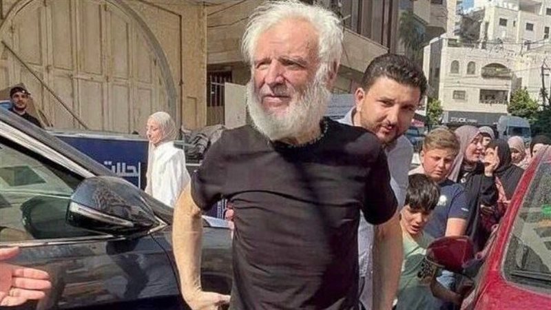عزيز الدويك، لحظة