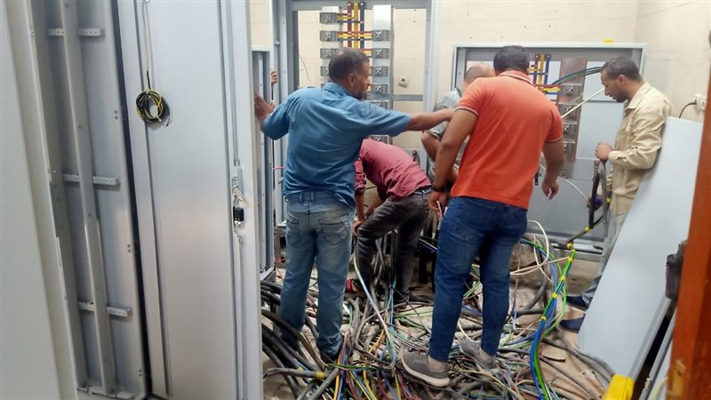 إصلاح لوحات الكهرباء