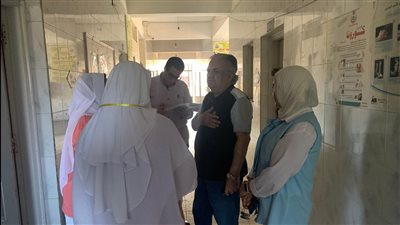 وكيل صحة الدقهلية يتفقد مستشفيي المنزلة والمطرية (صور) 