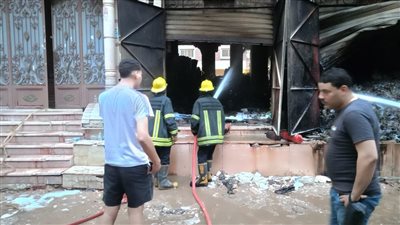 انتداب المعمل الجنائي للتعرف على سبب حريق مخزن بويات في العمرانية