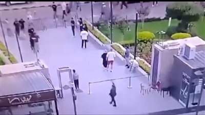 أفراد أمن مول مشاجرة إمام عاشور: 