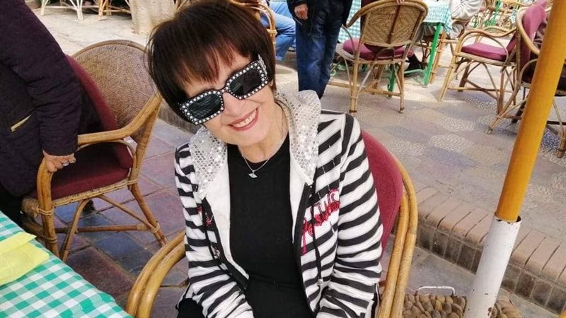 الفنانة سميرة أحمد،