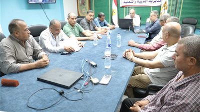 اجتماع عاجل لمتابعة تنفيذ توجيهات التعليم بامتحانات الثانوية العامة بالوادي الجديد 