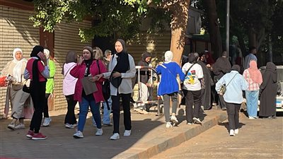 بدء توافد طلاب الثانوية العامة على جميع مدارس الجمهورية (فيديو وصور)